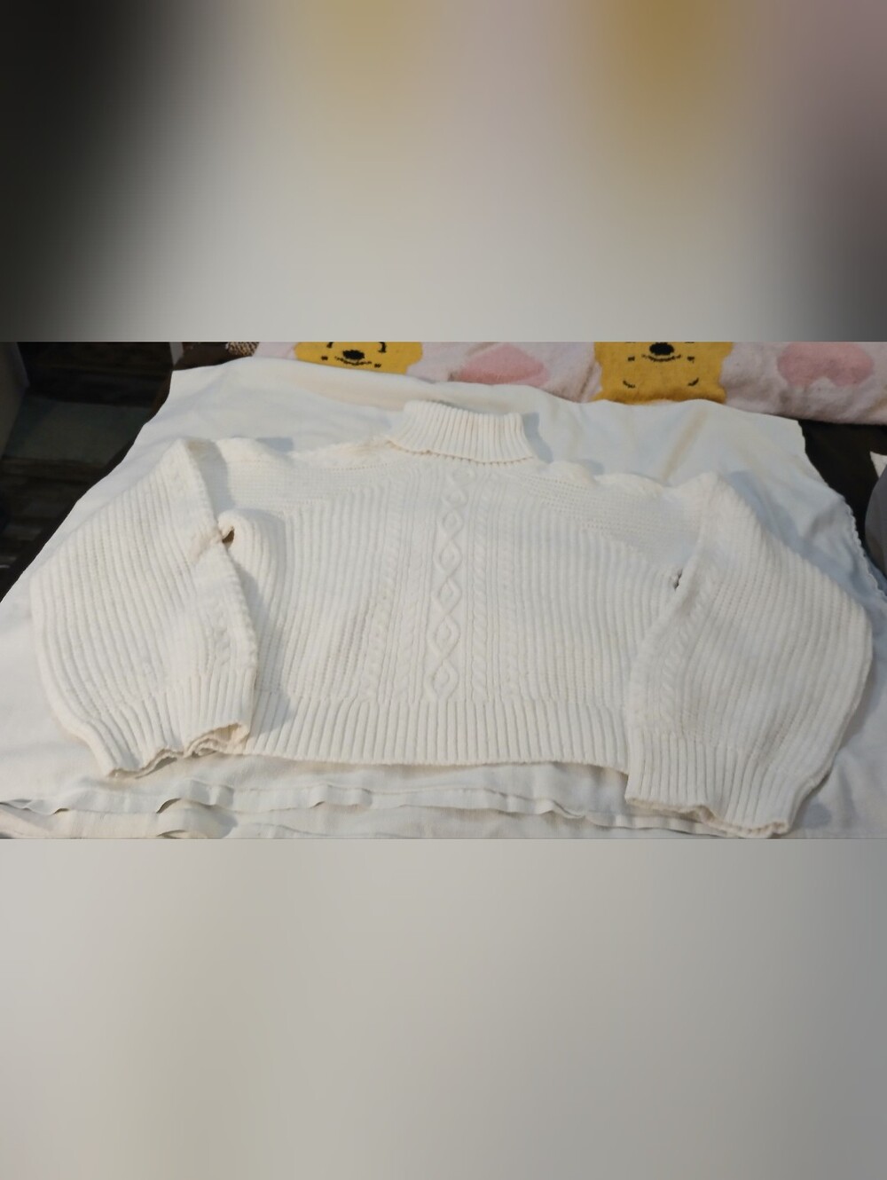 Pre-loved Girl's H&M Cream Cable Turtleneck Sweater.